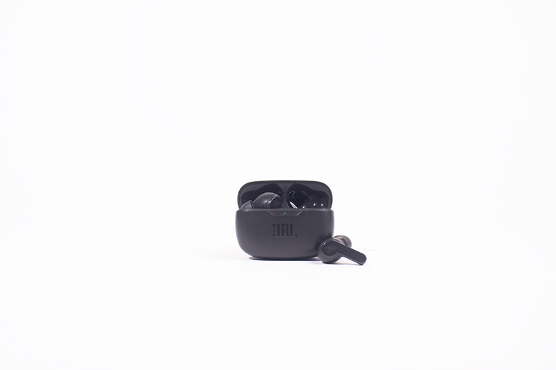 JBL Vibe Beam 2 hero shot